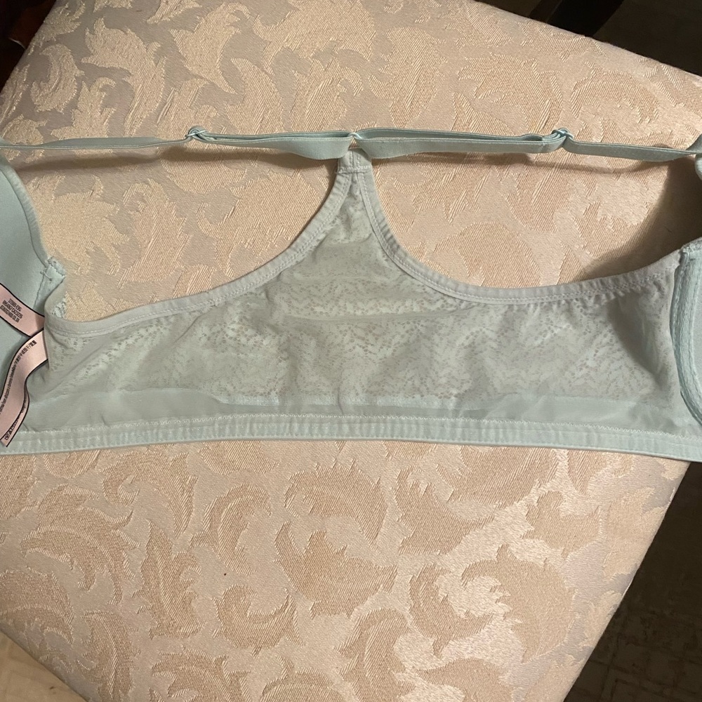 Victoria’s Secret racer back demi bra. Size 36DDD. - Picture 4 of 4